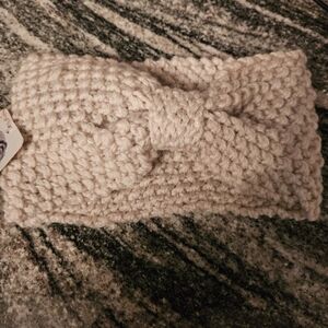 Threadzwear Beige Knit Hat with Flower Accent